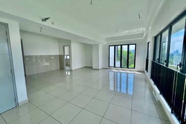 East 57 (Residensi Laman Timur)