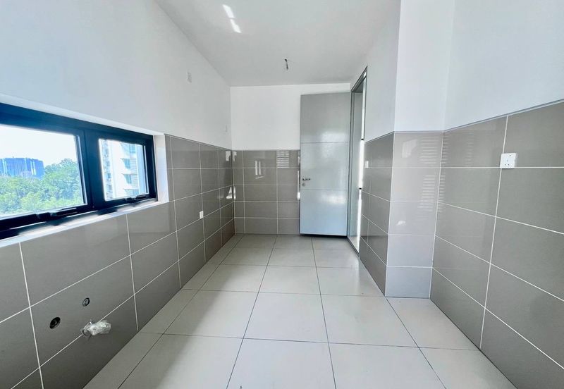 East 57 (Residensi Laman Timur)