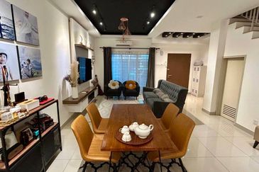 Albury 2 @ Mahkota Hills