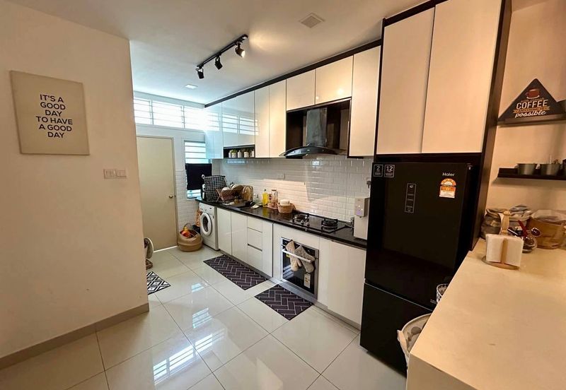 Albury 2 @ Mahkota Hills