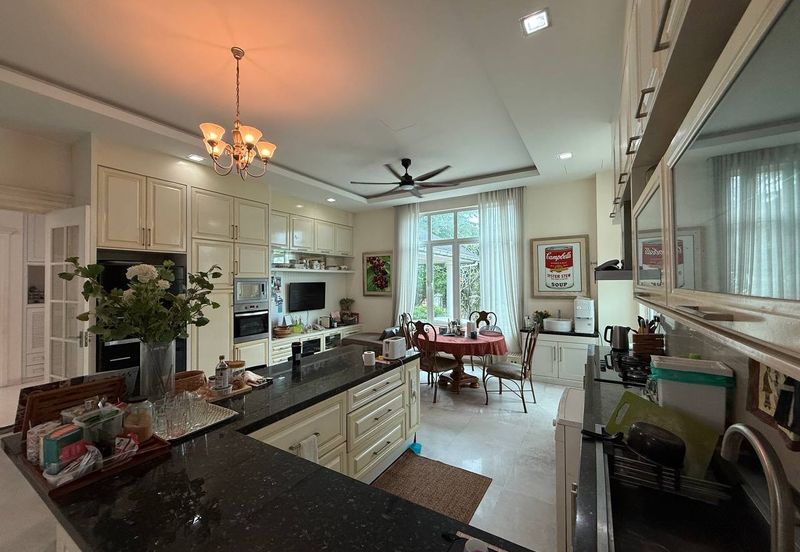 Impian Golf & Country Resort, Kajang, Selangor Bungalow House For Sale