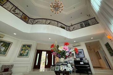 Impian Golf & Country Resort, Kajang, Selangor Bungalow House For Sale