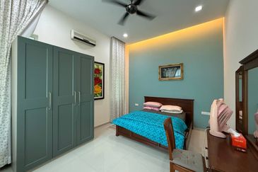 Impian Golf & Country Resort, Kajang, Selangor Bungalow House For Sale