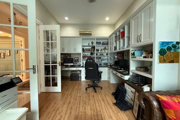 Impian Golf & Country Resort, Kajang, Selangor Bungalow House For Sale