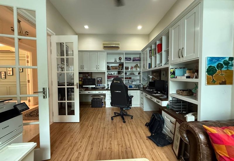 Impian Golf & Country Resort, Kajang, Selangor Bungalow House For Sale