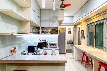 Symphony Hills Schumann