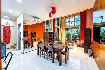 Symphony Hills Schumann