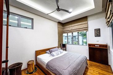 Symphony Hills Schumann