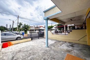 Taman Kinrara Seksyen 1