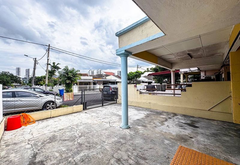 Taman Kinrara Seksyen 1