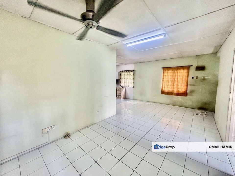 Taman lmpian Indah, Sungai Buloh, Selangor Townhouse For Sale, Selangor, Sungai Buloh