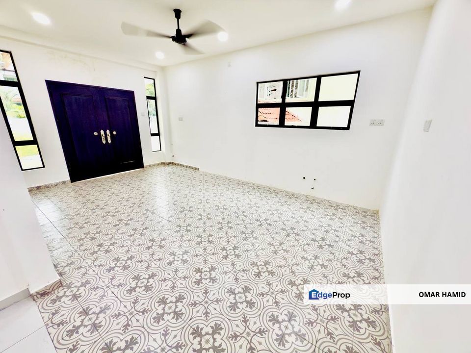 Taman Cuepacs, Batu 9th Cheras, Selangor Semi D House For Sale, Selangor, Batu 9th Cheras
