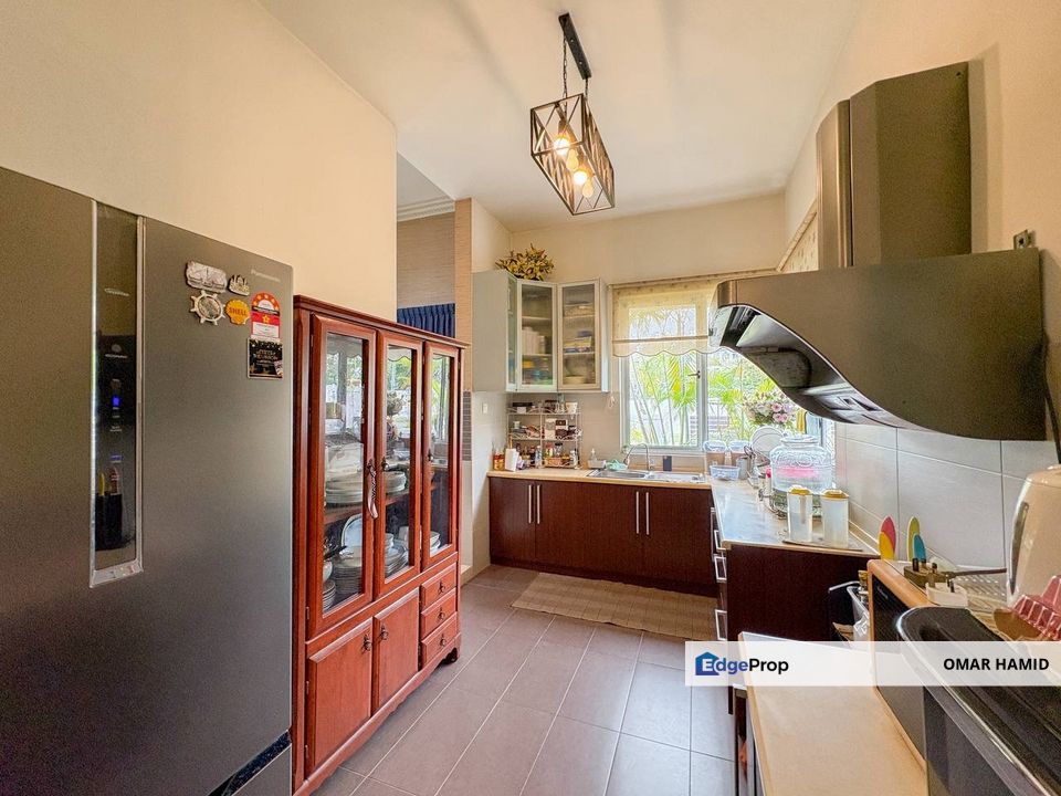 Laman Seri, Shah Alam, Selangor Bungalow House For Sale, Selangor, Shah Alam