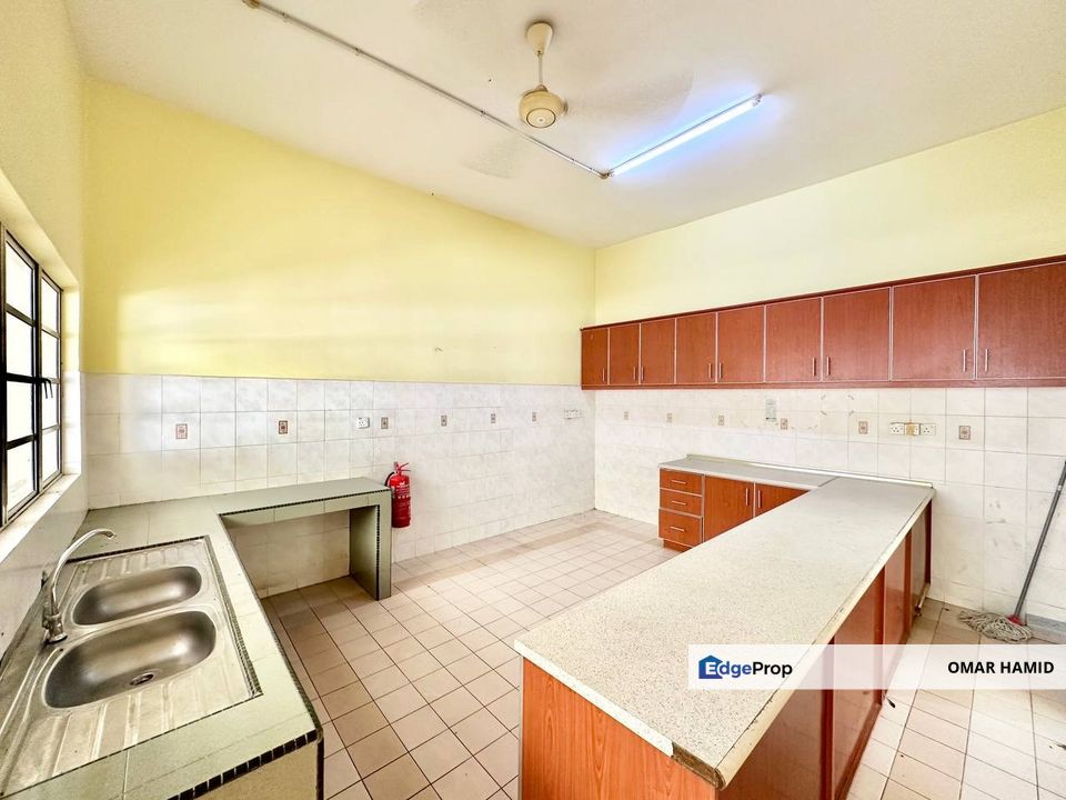 Seksyen 9, Kota Damansara, Selangor Semi D House For Sale, Selangor, Kota Damansara