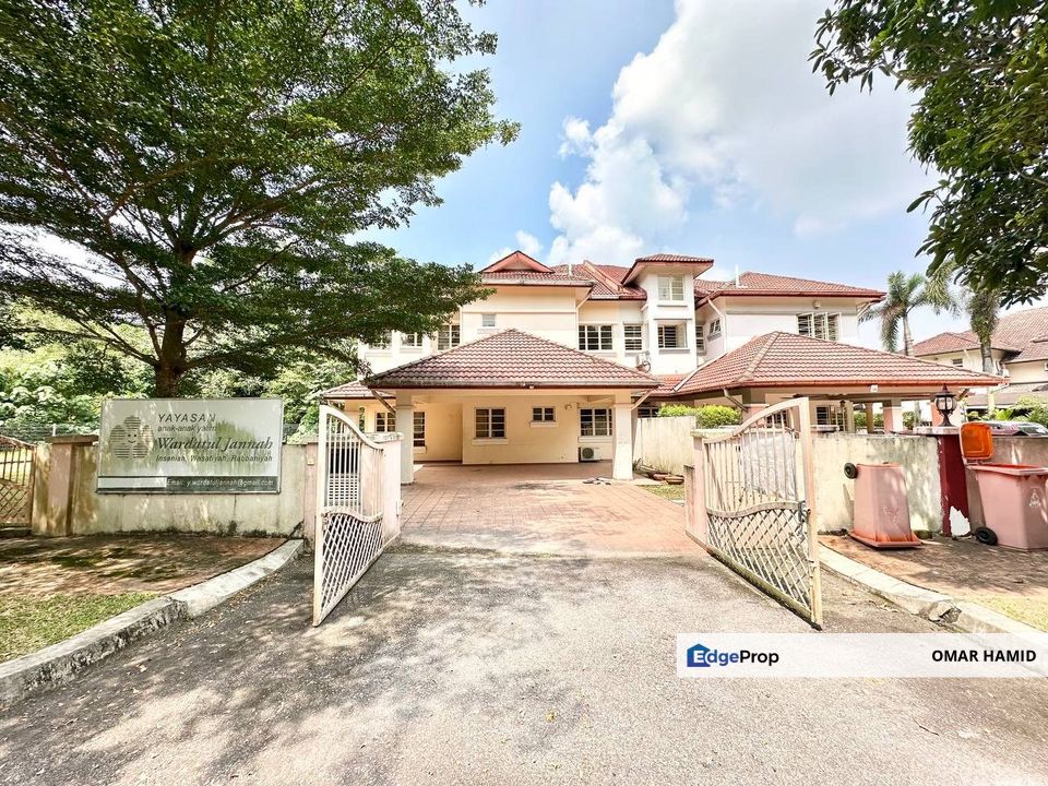 Seksyen 9, Kota Damansara, Selangor Semi D House For Sale, Selangor, Kota Damansara