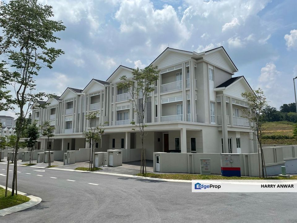 Brand New 3 Storey Superlink with Timeless Design for Sale @RM2 