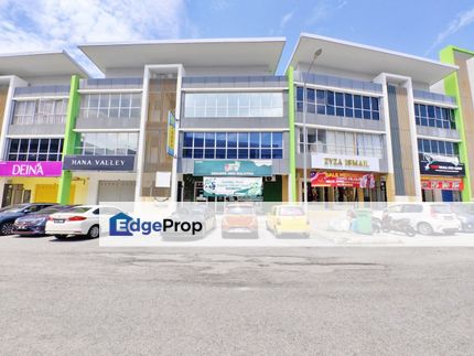 3 Storey Shop Kubica Square Bandar Puteri Bangi FREEHOLD, Selangor, Kajang