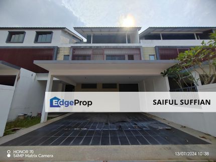 Triple Storey Thistle Grove with Nice Backyard view, Selangor, Denai Alam