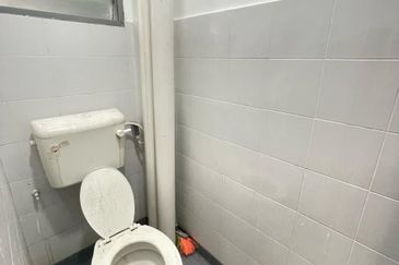 Flat Taman Plentong Utama