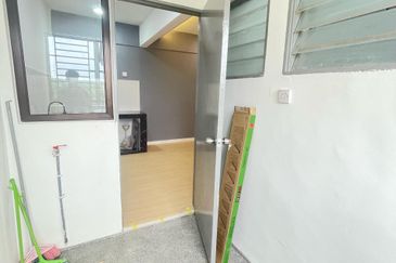 Flat Taman Plentong Utama