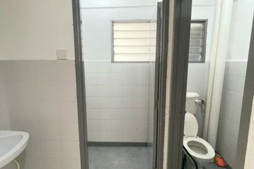 Flat Taman Plentong Utama