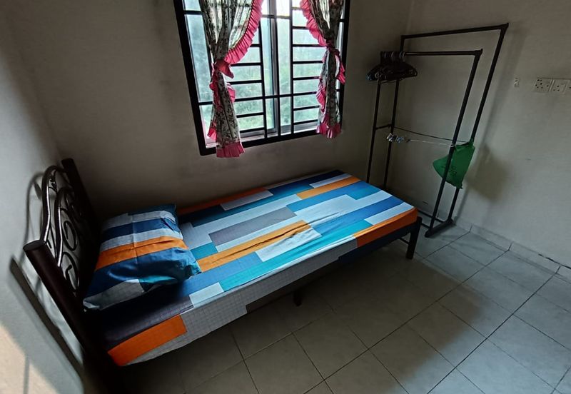 Taman Pulai Utama Flat