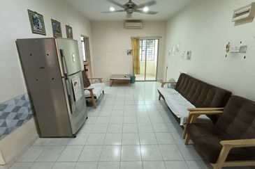 Taman Pulai Utama Flat