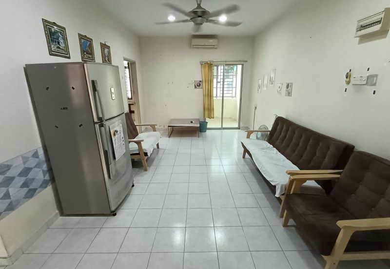 Taman Pulai Utama Flat