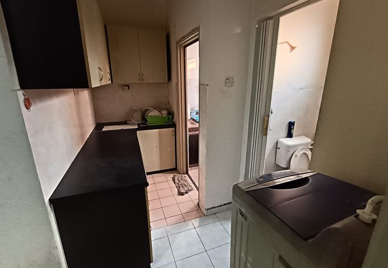 Taman Pulai Utama Flat