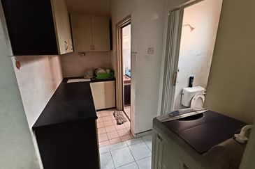 Taman Pulai Utama Flat