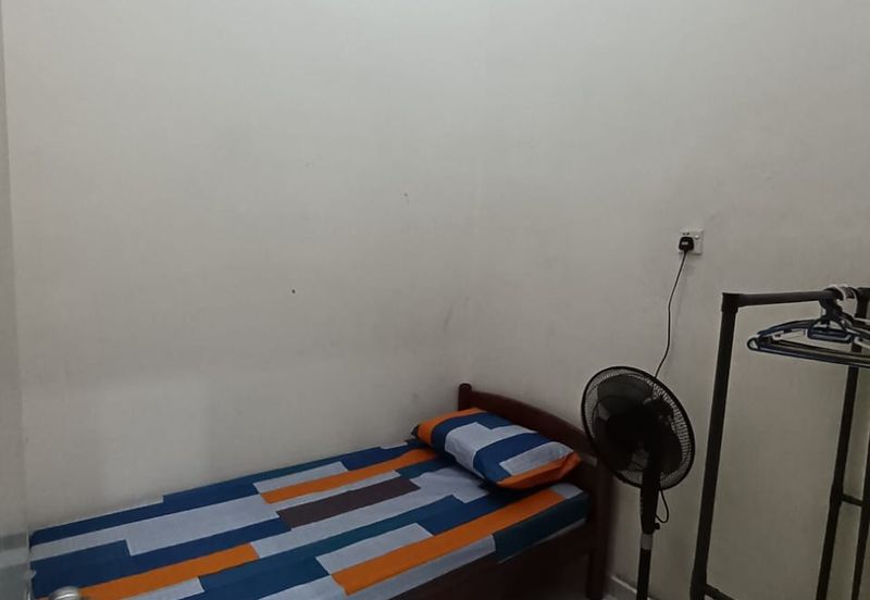 Taman Pulai Utama Flat