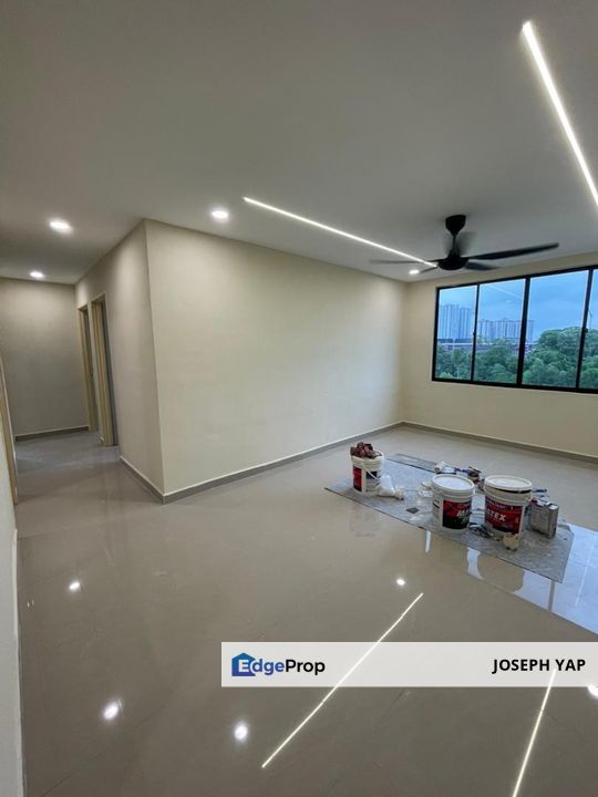 Pangsapuri larkin idaman, full loan, fully renovation, Level 8, Johor, Johor Bahru