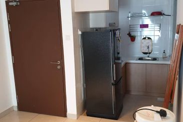 Golden Sands Seaview Residence