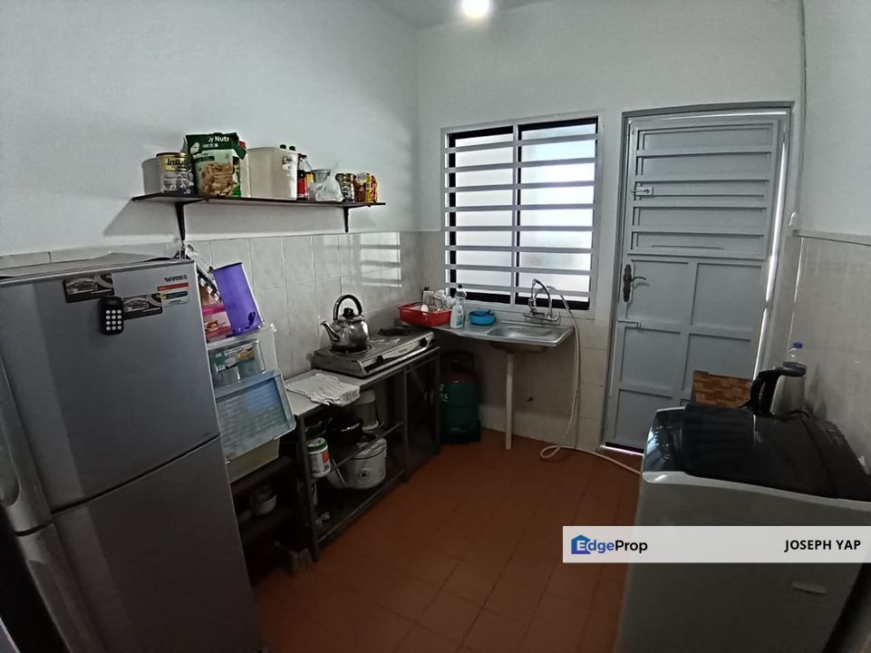 TAMAN NUSA PERINTIS, ROOM for RENT @ Included 🌟 Water usage, Johor, Gelang Patah