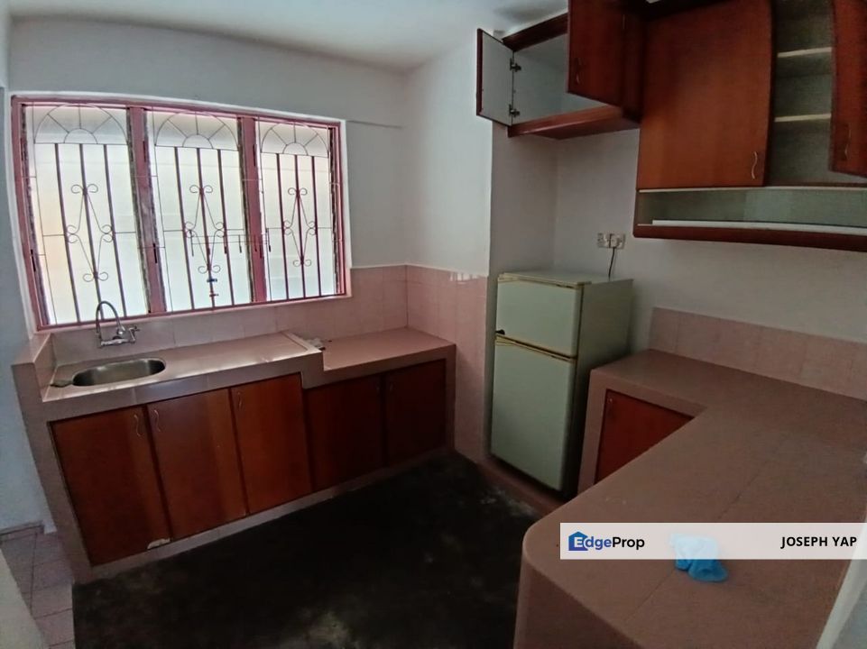 Tun Aminah FLAT For RENT, Skudai, New Painting with 1 Car Park, Johor, Johor Bahru