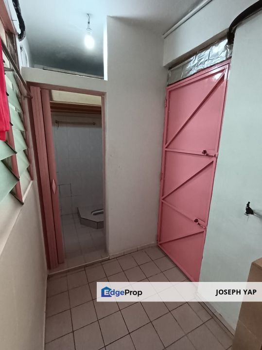 Tun Aminah FLAT For RENT, Skudai, New Painting with 1 Car Park, Johor, Johor Bahru