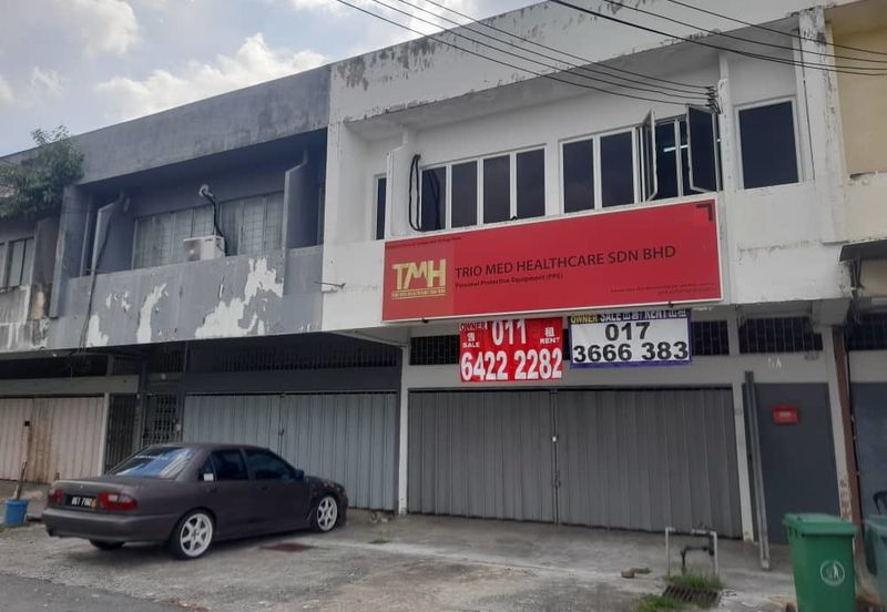 Shop Lot At Taman Shahabat , Semenyih, Kajang For Sale