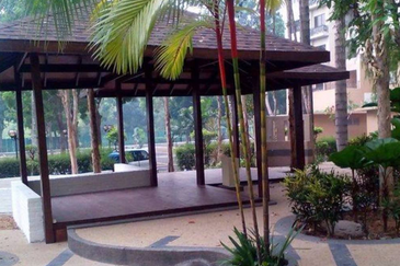 Kristal Villa Condominium