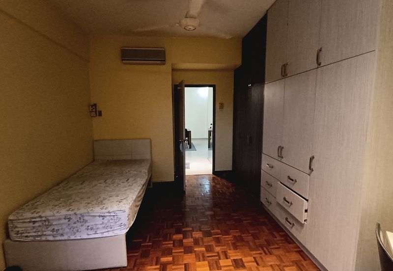 Tiara Kelana Condominium