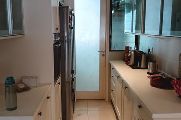 Ara Hill Condominium