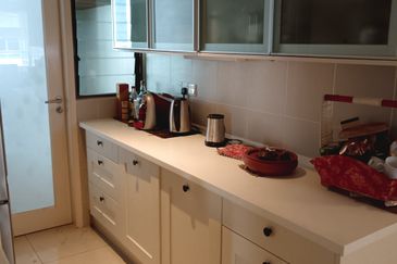 Ara Hill Condominium