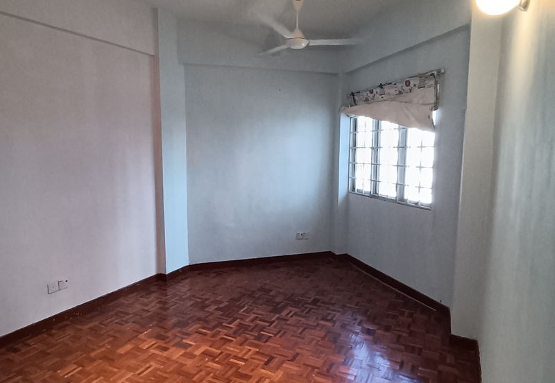 Tiara Kelana Condominium