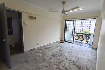 Makmur Apartment, Taman Sri Subang