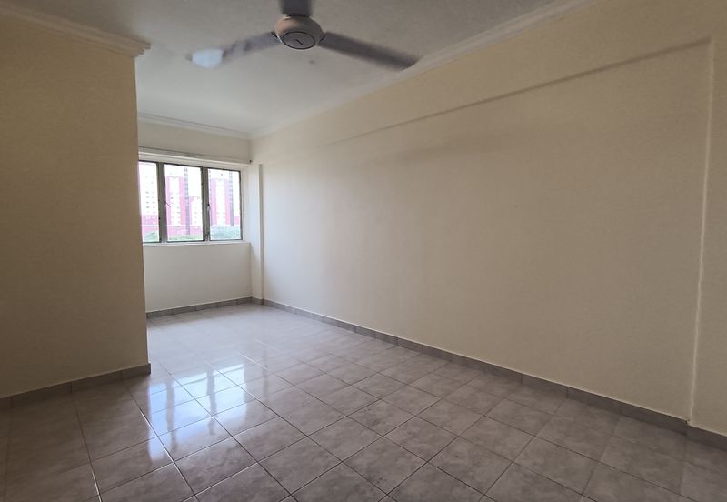 Makmur Apartment, Taman Sri Subang