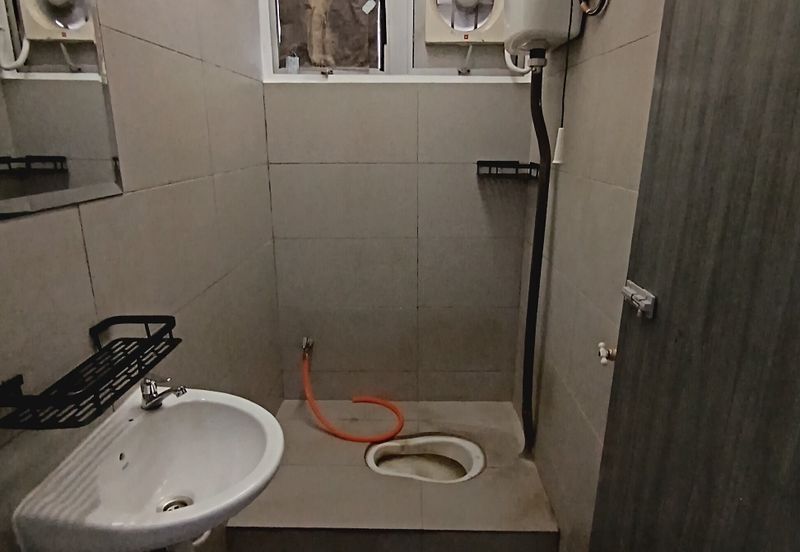 Makmur Apartment, Taman Sri Subang