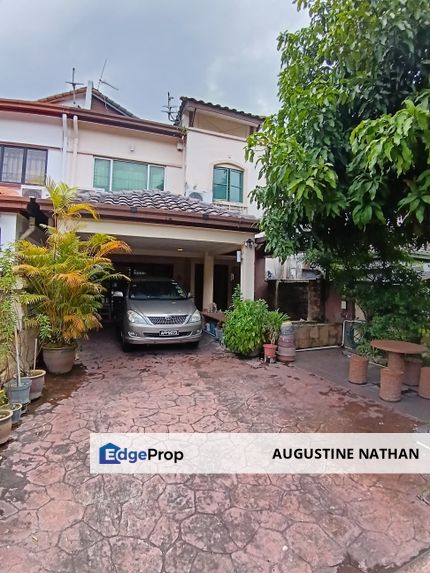Double Storey Renovated with big built up @ Bukit Jelutong , Selangor, Shah Alam