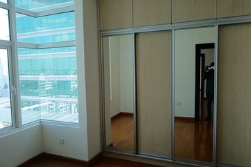 Dua Sentral Residential Tower