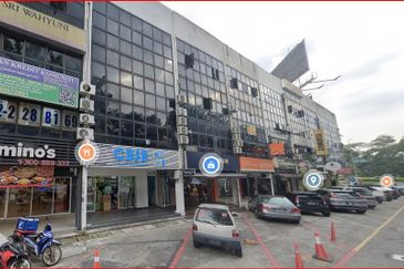 TAMAN MELAWATI  4 Storey Shop-Office  (FREEHOLD) For Sale