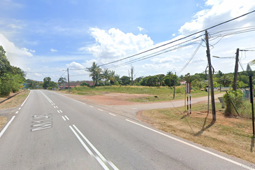 MELAKA 6.15 Acres FREEHOLD Commercial Land Facing Mainroad RM5.5Million Only