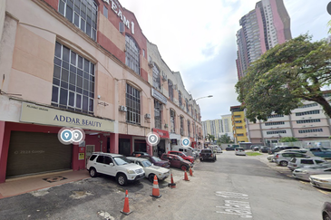 Medan Makmur Jalan Usahawan Setapak 5 Storey Shop-Office with Lift